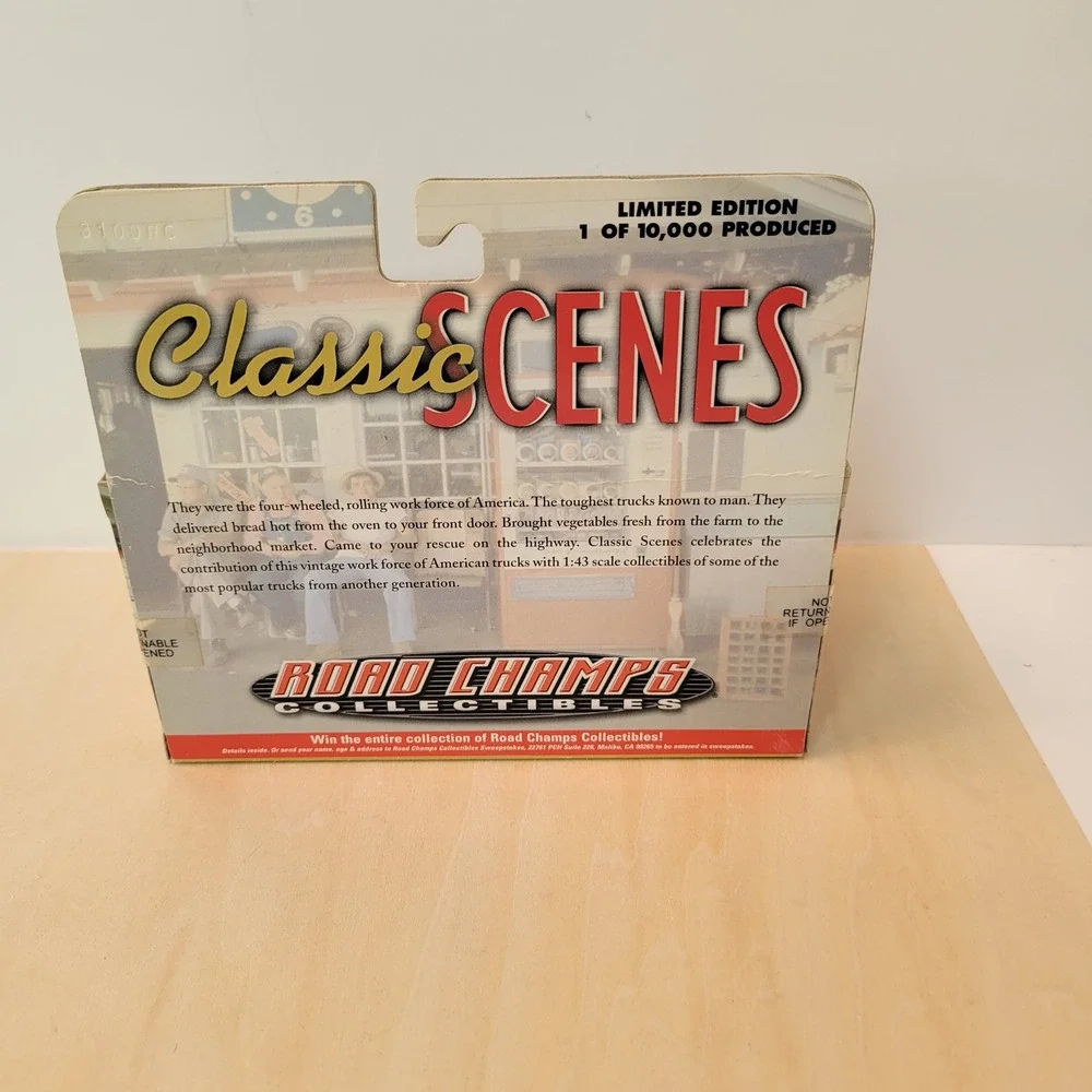Road Champs Classic Scenes Limited Edition 1:43 Diecast Ford‎ F-100 Pickup Truck